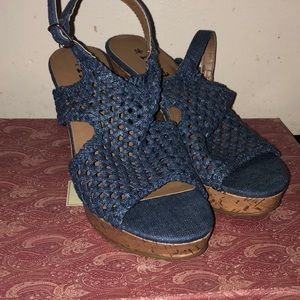 Blue crochet Wedges
